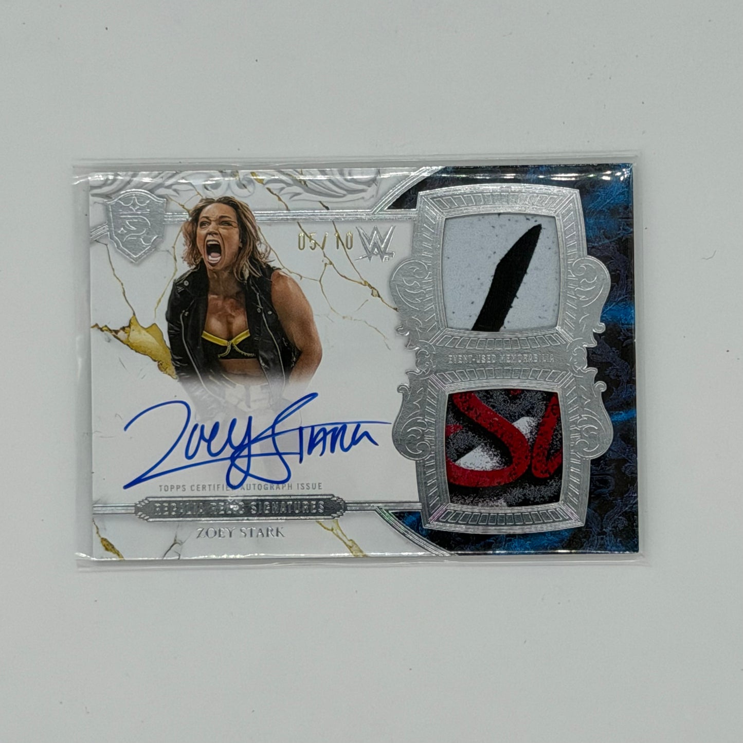 Zoey Stark Wrestling WWE Topps 2025 Royalty Auto /10